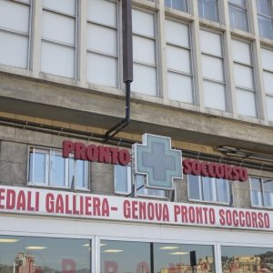 Genova, Ospedale Galliera: in venti infermieri no vax rischiano la sospensione
