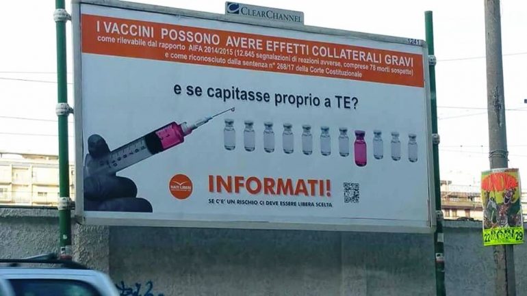 Bari, affisso enorme manifesto contro i vaccini: Lorenzin invia i Nas