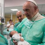 Papa Francesco riceverà una delegazione nazionale di infermieri in udienza privata