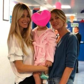 Elena Santarelli ringrazia le infermiere del reparto che ha in cura suo figlio