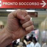 Torino, prende a pugni tre infermieri in pronto soccorso