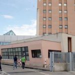 Morì per una caduta dal letto in ospedale: tutti prosciolti tranne un’infermiera