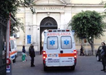 Catania, paziente da sottoporre a Tso aggredisce infermieri e personale del 118