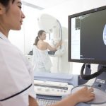 Regno Unito, lo scandalo delle diagnosi mancate di cancro al seno