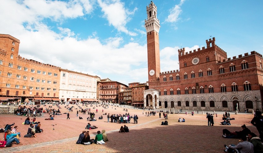 Siena, flash mob degli infermieri il 6 maggio 1