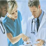 Infermieri e medici italiani sono i meno pagati di Europa