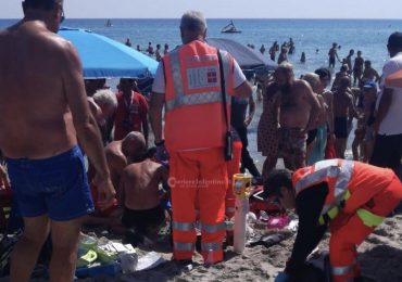 Arresto cardiaco in spiaggia: turista salvato in extremis da due infermieri in vacanza