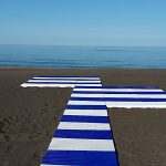 Disabili, a Cerveteri (Roma) spiagge libere accessibili