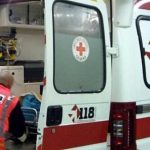 Soccorrono mamma e lasciano bebè in un asilo: sotto accusa operato dei soccorritori del 118