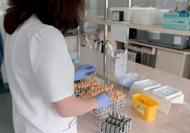 Infermieri costretti a sostituire i tecnici di laboratorio biomedico, la denuncia FIALS