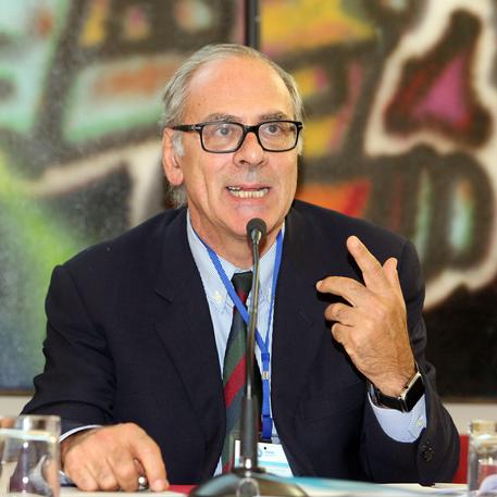 Questione migranti: il presidente dell’Agenzia Italiana del Farmaco si dimette