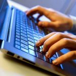 Sifilide, aumento shock dei casi: “Colpa delle chat”