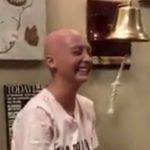 La campanella dei sopravvissuti al cancro e l’inizio di una nuova vita 1