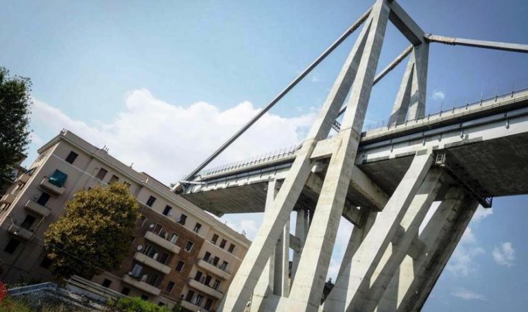 Crollo del ponte Morandi, chiesta l’istituzione dell’infermiere di famiglia e comunità