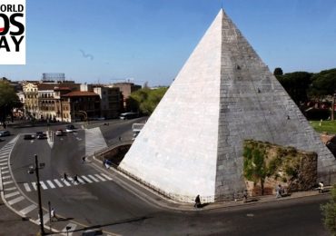 Giornata mondiale della lotta all’Aids, la Piramide Cestia si illuminerà di rosso