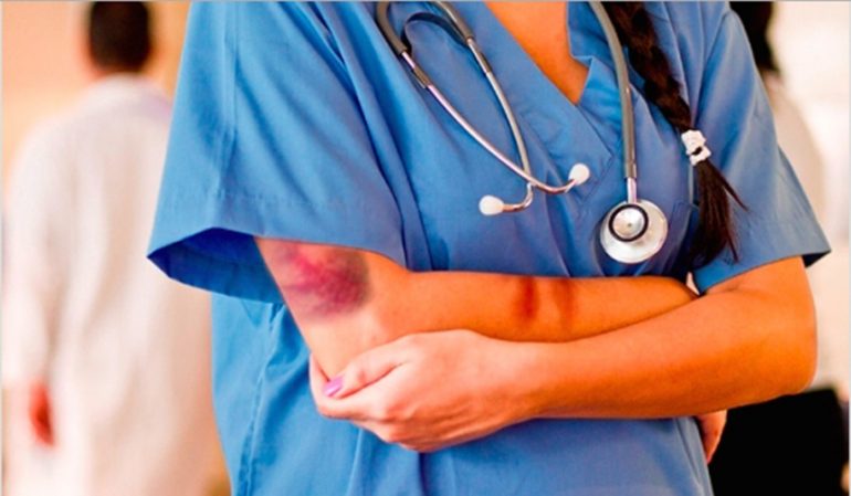 Violenza sul lavoro, come cambia la vita degli operatori sanitari?