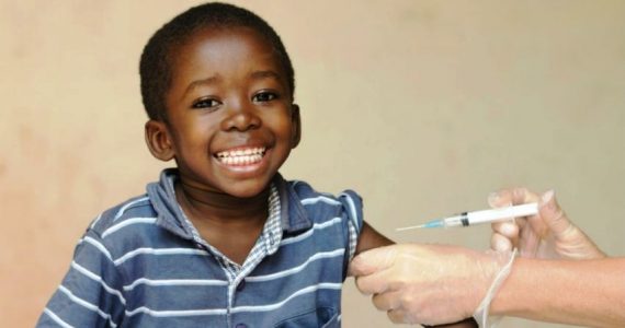 Hiv, dal 2019 al via la sperimentazione del primo vaccino terapeutico pediatrico