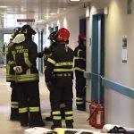 Incendio in ospedale a Civitavecchia: infermieri e vigili del fuoco domano le fiamme