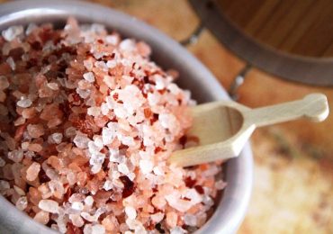 La moda del sale rosa: tra falsi miti e prezzo… salato
