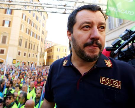 Salvini:”2019 basato su rispetto per medici e infermieri”