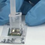 Un microchip impiantato nel corpo umano permetterà di