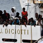Caso Diciotti, le verità nascoste: scabbia, vestiti bruciati, donne da curare
