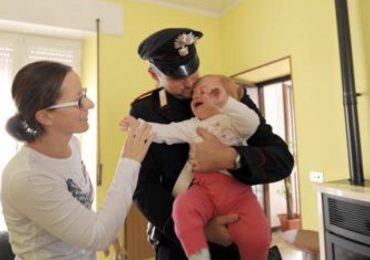 Mamma No-Vax sequestra figlia per sfuggire al vaccino: intervengono carabinieri e ufficiale giudiziario 1