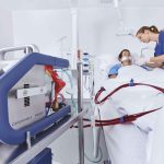 Molinette: tumore non permette a donna di respirare, salva grazie all’utilizzo di un “polmone esterno”