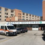 Tenta di strangolare l’infermiere di Triage: paziente denunciato per violenza a pubblico ufficiale 1