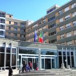 Teramo, usavano permessi retribuiti per faccende personali: al via il processo per due dipendenti Asl