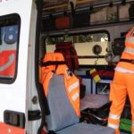 Napoli, paura al 118: sasso contro il personale sanitario