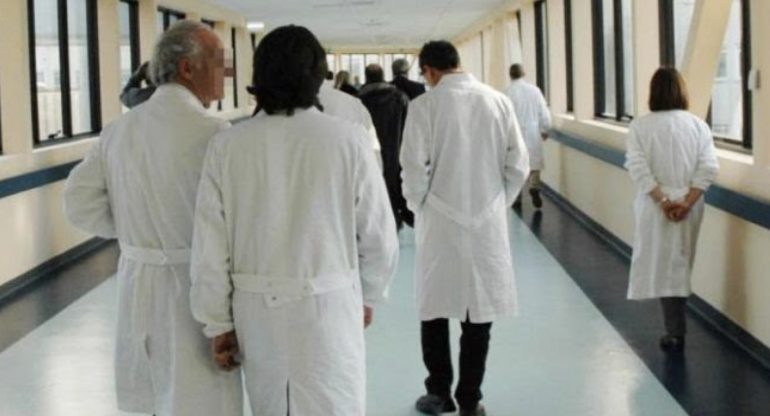 Mancano medici specialisti anche in Puglia: la regione