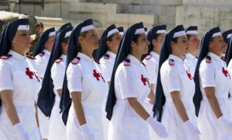 Sindacato Militare: “Le crocerossine svolgono attività infermieristica senza averne i requisiti”
