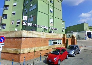 Specialisti, infermieri e amministrativi: in 28 accusati di truffa all'ospedale di Sessa Aurunca