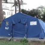 Ospedale Ingrassia, la camera mortuaria trasferita in una tenda in mezzo a una pineta