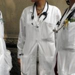 Medici con il doppio lavoro, 5 denunciati a Bergamo: danno da 950mila euro