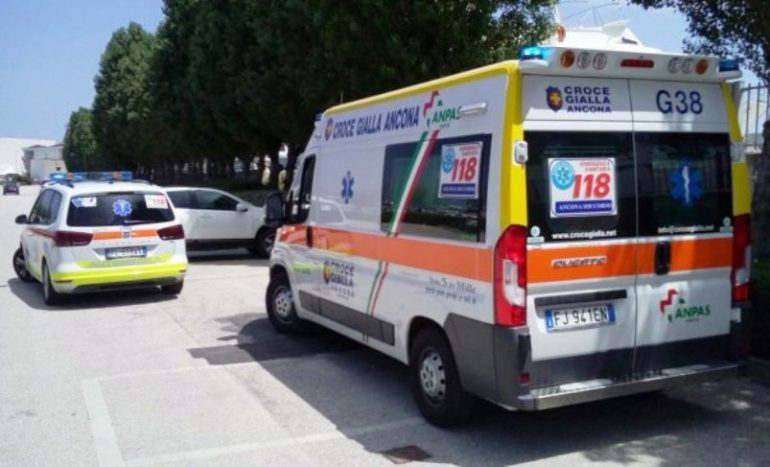 Ancona, infermieri del 118 usati come operatori radio: scatta la diffida Nursind