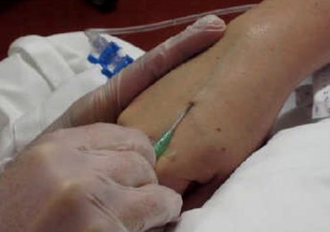 Incannula arteria anziché vena: richiesti € 30.000 di risarcimento ad infermiera perugina per il dolore provocato 2