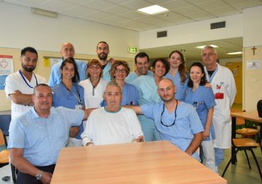 Infermiere fuori servizio della Cardiologia di Forlì salva la vita ad uomo colto da malore