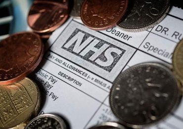 Quanto guadagna un infermiere NHS? Guida (aggiornata) agli stipendi inglesi