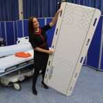 Patient Transfer Scale: un’infermiera inventa il roller in grado di salvare una vita
