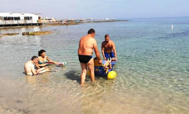 San Foca (Lecce), con “Il mare di tutti” si può fare fisioterapia anche in spiaggia