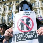 Torino, infermieri e medici no vax trasferiti nei reparti a basso rischio