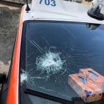 Roma: ambulanza in urgenza bersagliata dal lancio di bottiglie. Equipaggio salvo grazie ad interventi delle FF.OO