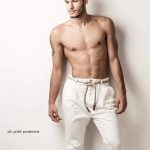 Rinuncia alle finali di Mister Mondo per non perdere ore di tirocinio e lezioni: “Alle passerelle preferisco l’infermieristica”,