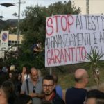 Manifestanti contro i test di ammissione:”Infermieristica non deve essere solo per un’élite di studenti”