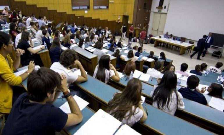 Facoltà a numero chiuso: test al via con Medicina