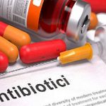 Antibiotici, consumo in lieve aumento: inutile nel 30% dei casi