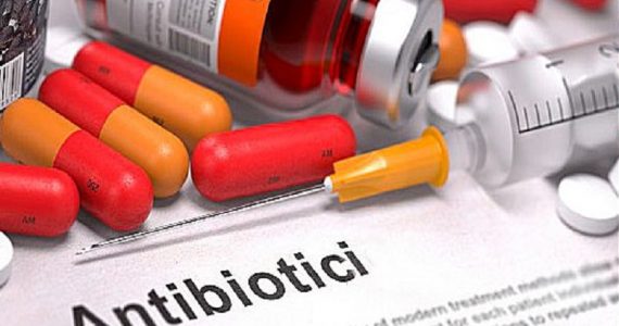 Antibiotici, consumo in lieve aumento: inutile nel 30% dei casi