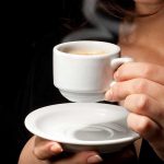 Cancro al fegato e alla prostata: bere caffè riduce il rischio